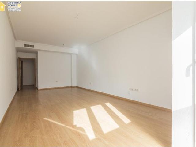 PISO DE 102 METROS CONSTRUIDOS 3 DORMITORIOS, 2 BAÑOS Y VESTIDOR EN EL ALTET