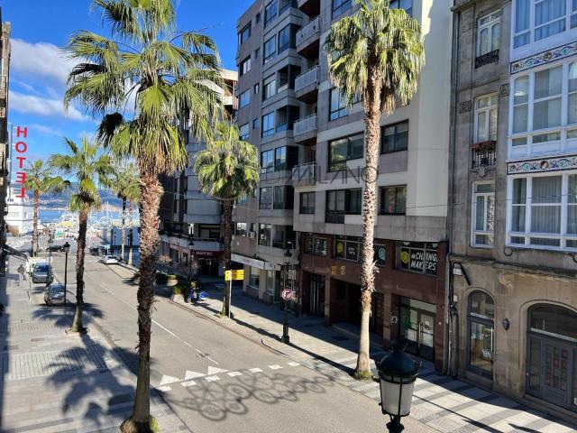 Piso de 119 m² con garaje en una de las zonas más cotizadas de Vigo, la Plaza de Compostela