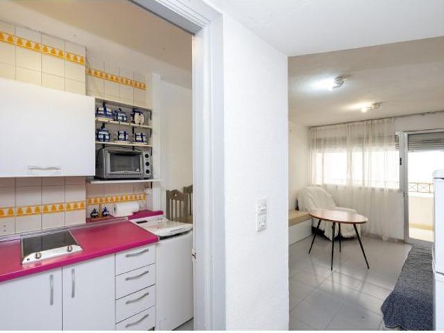 PISO DE 1 DORMITORIO CON TERRAZA Y EXCELENTE UBICACIÓN JUNTO AL MERCADONA