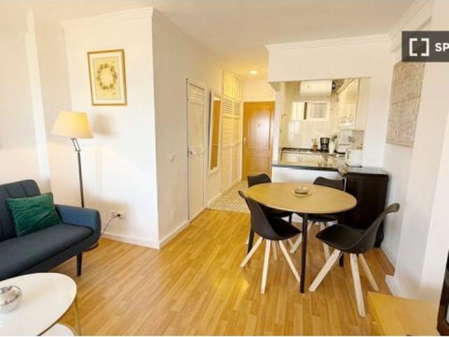 Piso de 1 dormitorio en alquiler en Torremolinos
