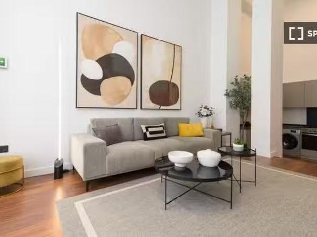 Piso de 1 dormitorio en alquiler en Ventas, Madrid