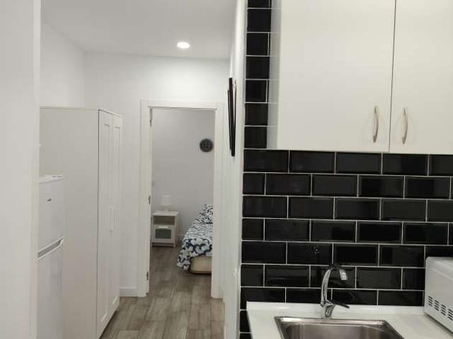 Piso de 1 dormitorio en alquiler en Vista Alegre, Madrid
