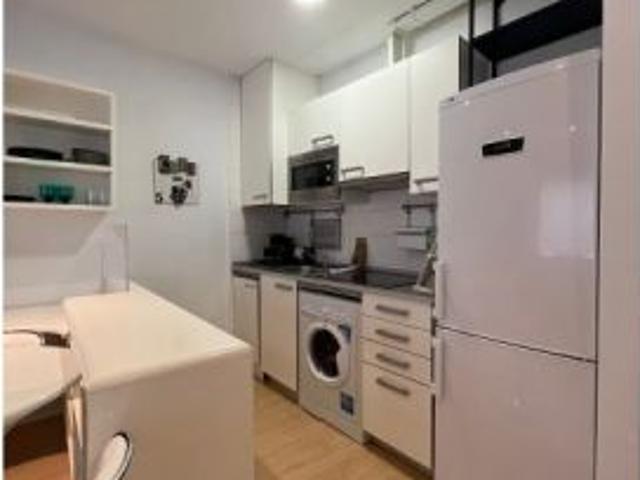 Piso de 1 dormitorio en alquiler en Bellas Vistas, Madrid, algunos gastos incluidos