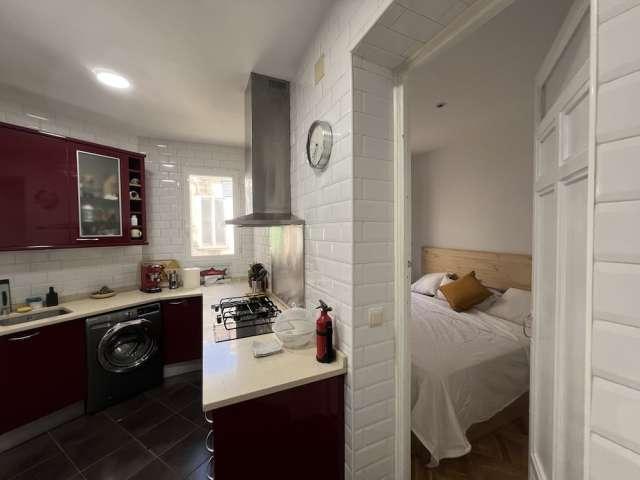 Piso de 1 dormitorio en alquiler en Embajadores, Madrid