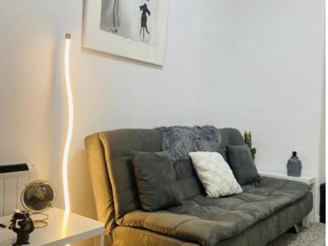 Piso de 1 dormitorio en alquiler en Embajadores, Madrid