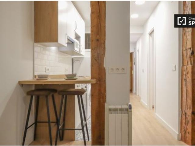 Piso de 1 dormitorio en alquiler en Embajadores, Madrid