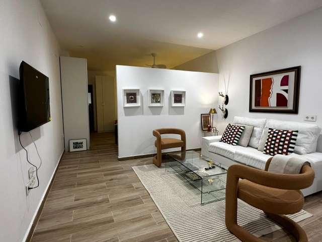 Piso de 1 dormitorio en alquiler en Huerta de la Salud, Sevilla