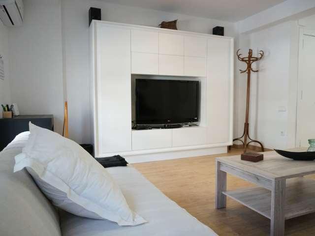 Piso de 1 dormitorio en alquiler en Les Tendetes, Valencia