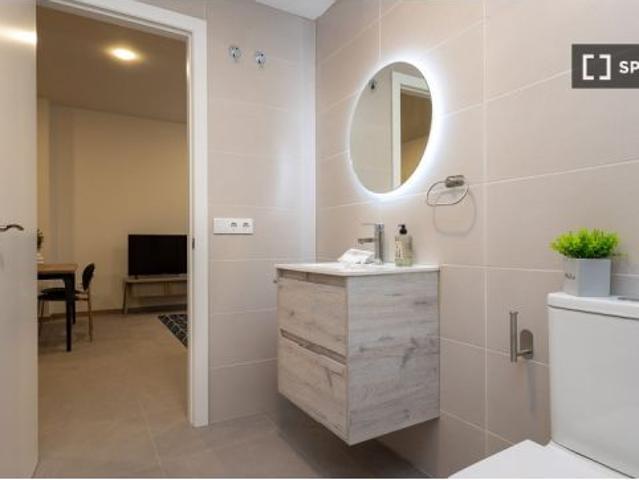 Piso de 1 dormitorio en alquiler en Nou Moles, Valencia
