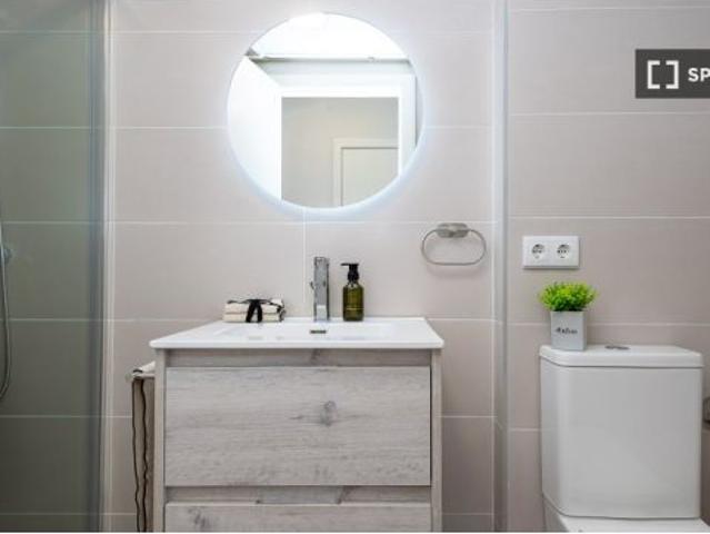Piso de 1 dormitorio en alquiler en Nou Moles, Valencia