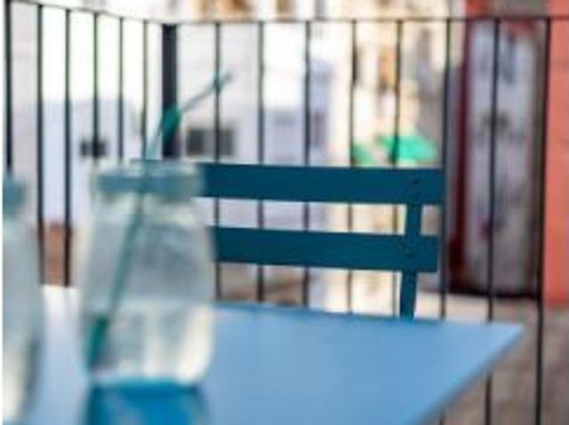 Piso de 1 dormitorio en alquiler en Nou Moles, Valencia, gastos incluidos
