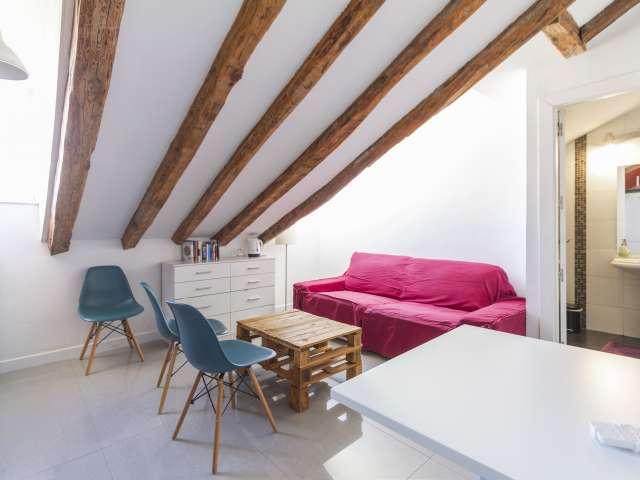 Piso de 1 dormitorio en alquiler en Palacio, Madrid