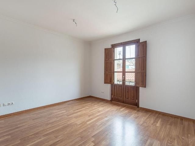 PISO DE 1 DORMITORIO EN EL CORAZON DE GRANADA!