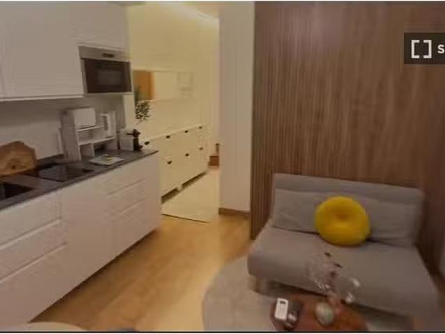 Piso de 1 dormitorio en Embajadores, Madrid