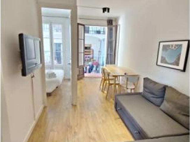 Piso de 1 habitación en alquiler en Vila de Gràcia, gastos incluidos