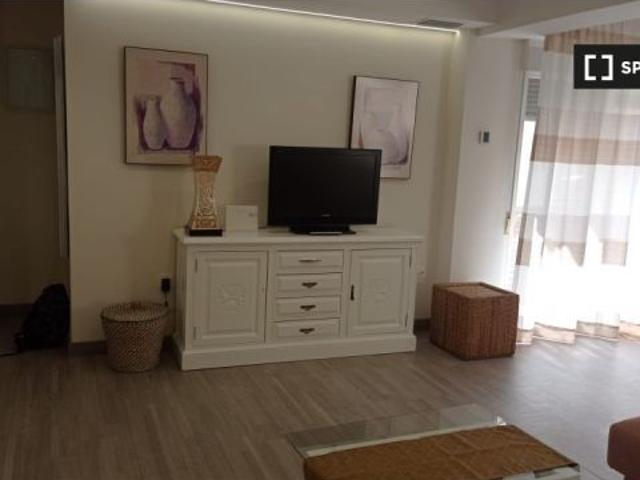 Piso de 1 habitación en alquiler en Figares