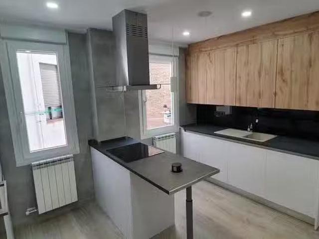 Piso de 1 habitación en Calle de Burgos, Delicias