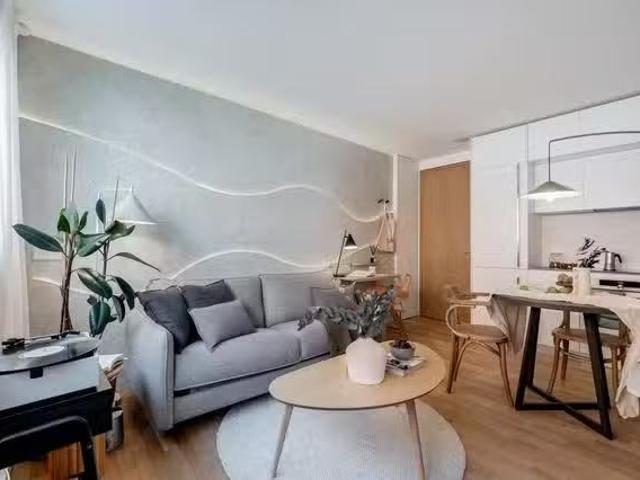 Piso de 1 habitación en Calle de Javier Ferrero