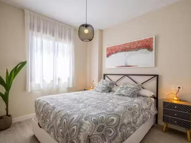 Piso de 1 habitación en Calle Don Juan de Austria, Distrito Ce.