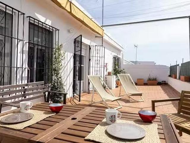 Piso de 1 habitación en Calle Hombre de Piedra, Casco Antiguo