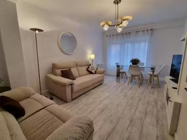 Piso de 1 habitación en Calle Joaquín Alonso Bonet, El Centro