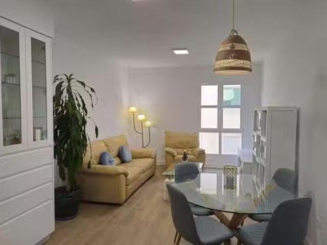 Piso de 1 habitación en Calle Panaderos, Distrito Centro