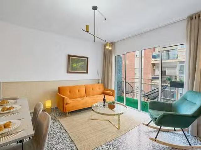 Piso de 1 habitación en Calle Rafaela, Distrito Centro