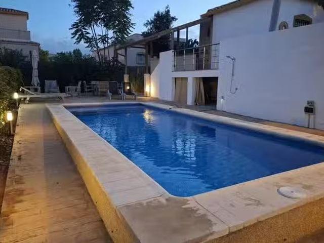 Piso de 1 habitación en Calle Río Odiel, Castalla Internacional