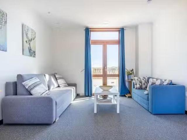 Piso de 1 habitación en Carmona