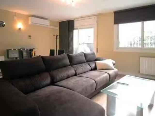 Piso de 1 habitación en Carrer de Josep Sangenís