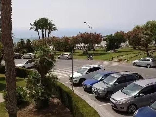Piso de 1 habitación en Ronda Ramon de Campoamor, Dehesa de Ca.