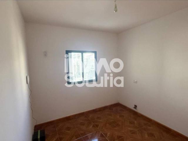 Piso de 2 dormitorios con armarios empotrados y mucha luz en Arrecife