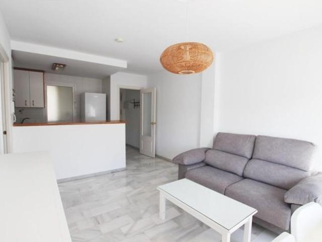 PISO DE 2 DORMITORIOS CON PARKING