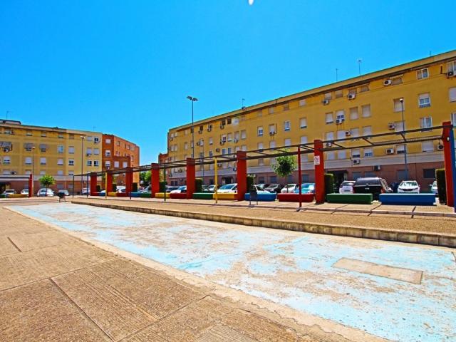 PISO DE 2 DORMITORIOS CON PARKING