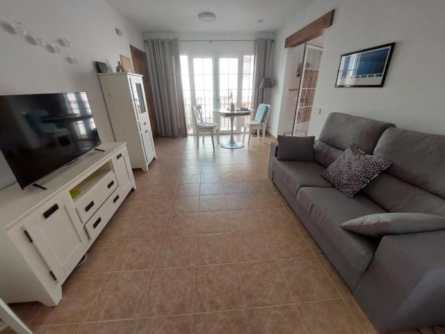 Piso de 2 dormitorios, garaje y solarium de Villaricos