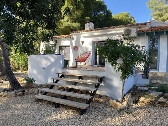 Piso de 2 dormitorios en alquiler en Altea, Alicante