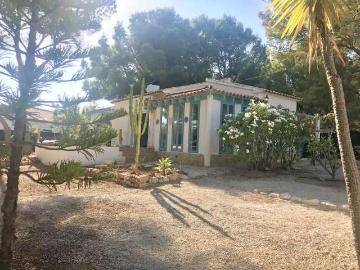 Piso de 2 dormitorios en alquiler en Altea, Alicante
