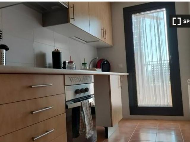 Piso de 2 dormitorios en alquiler en Alcalá de Henares, Solo profesionales, Se admiten parejas