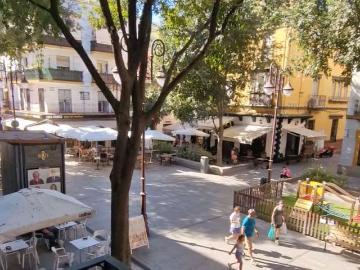 Piso de 2 dormitorios en alquiler en Alfalfa, Sevilla