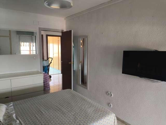 Piso de 2 dormitorios en alquiler en Alicante