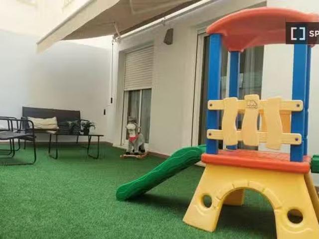 Piso de 2 dormitorios en alquiler en Alicante