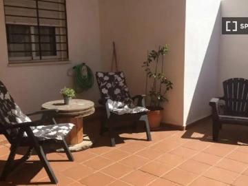 Piso de 2 dormitorios en alquiler en Benalmádena, Málaga