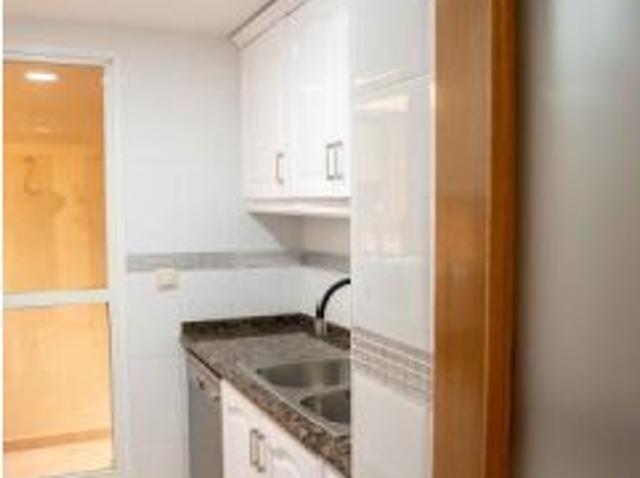 Piso de 2 dormitorios en alquiler en Dénia, Alicante, todos los gastos incluidos