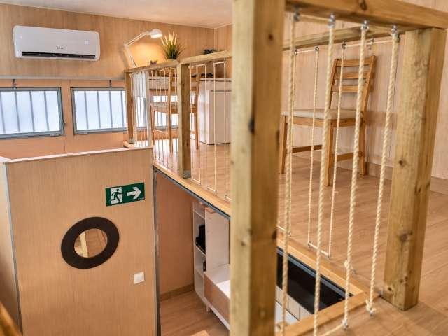 Piso de 2 dormitorios en alquiler en Lucero, Madrid