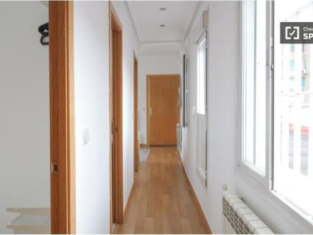 Piso de 2 dormitorios en alquiler en San Isidro, Madrid