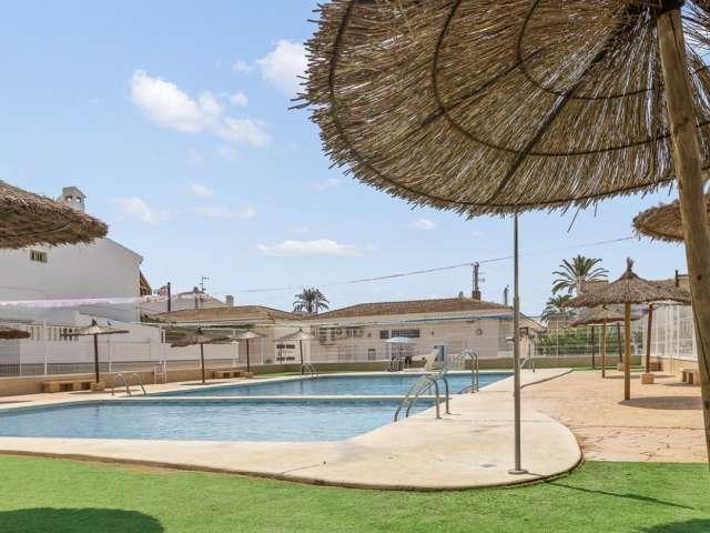 Piso de 2 dormitorios en alquiler en Santa Pola, Alicante