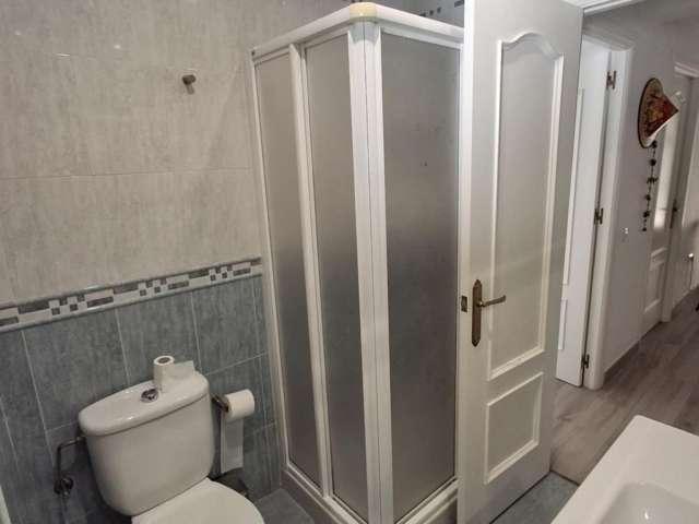 Piso de 2 dormitorios en alquiler en Retiro Obrero, Sevilla