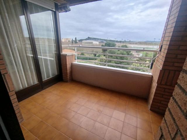 Piso de 2 dormitorios, en zona multicines