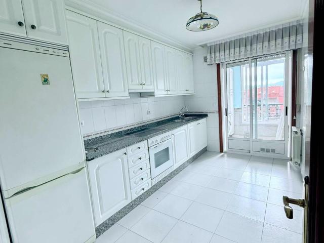 Piso de 2 habitaciones con garaje y trastero en Doutor Carracido