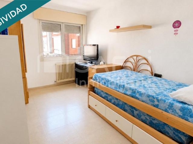 Piso de 2 habitaciones con potencial de reforma